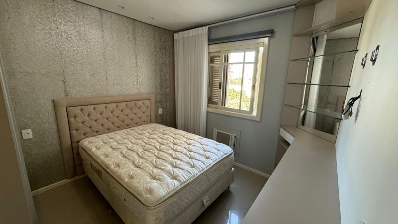 Apartamento com 3 quartos, 2 banheiros e 140m² à venda no bairro Centro, Taquara
