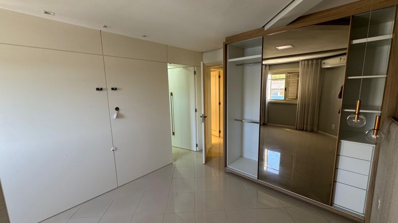 Apartamento com 3 quartos, 2 banheiros e 140m² à venda no bairro Centro, Taquara