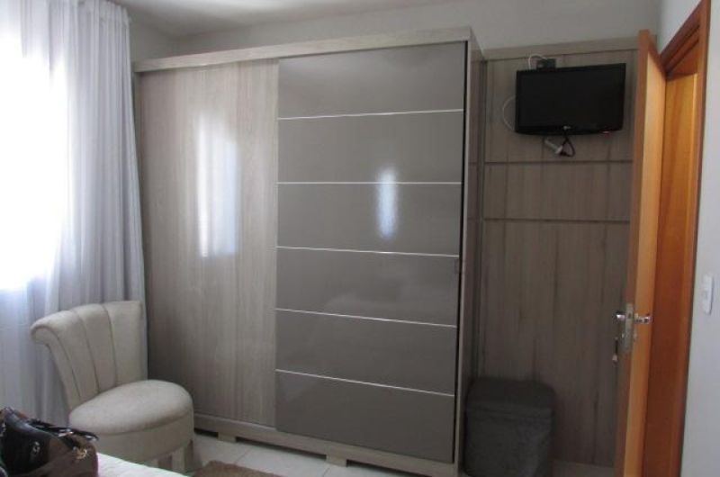 Apartamento com 2 quartos, 1 banheiro e 80m² à venda no bairro Centro, Taquara
