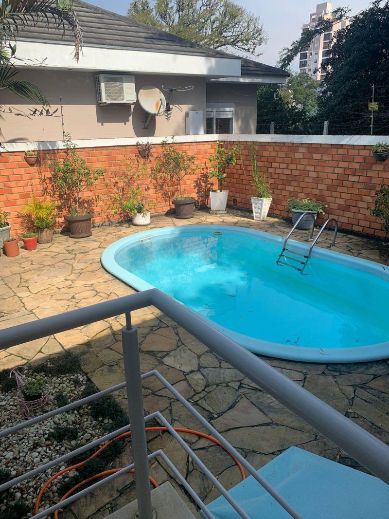Casa com 2 quartos, 3 banheiros e 180m² à venda no bairro Centro, Taquara