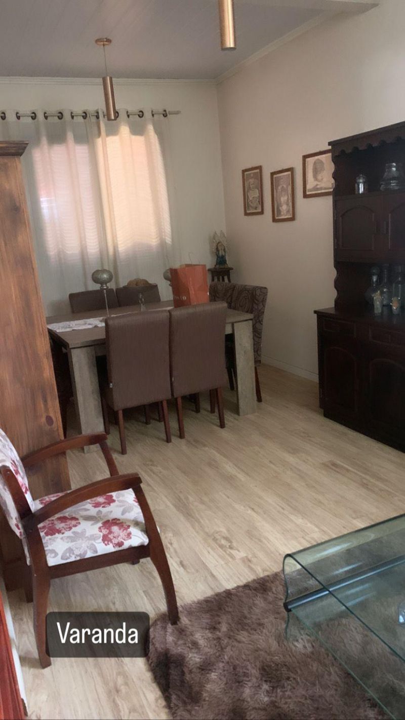 Casa com 2 quartos, 3 banheiros e 180m² à venda no bairro Centro, Taquara