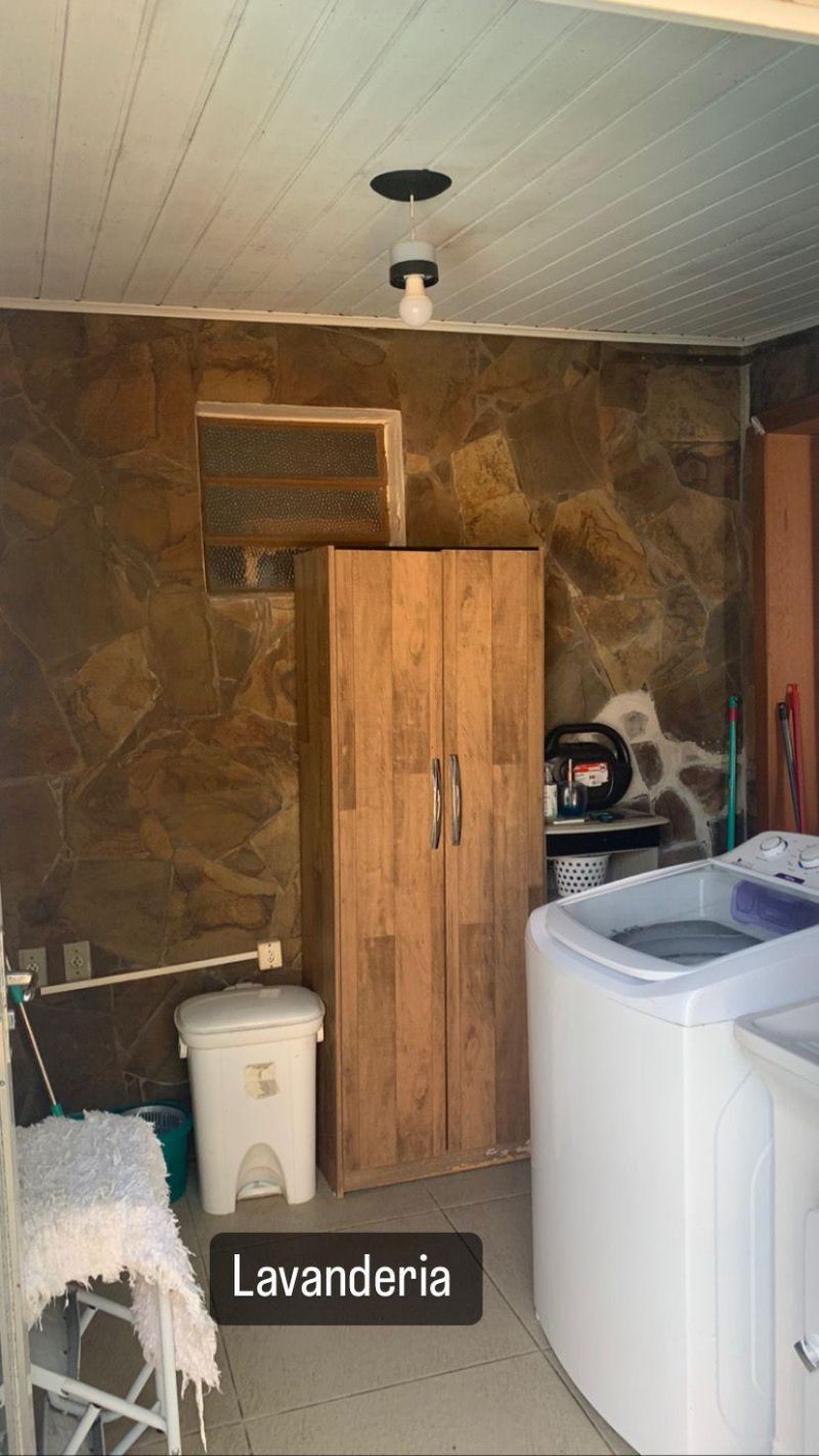 Casa com 2 quartos, 3 banheiros e 180m² à venda no bairro Centro, Taquara