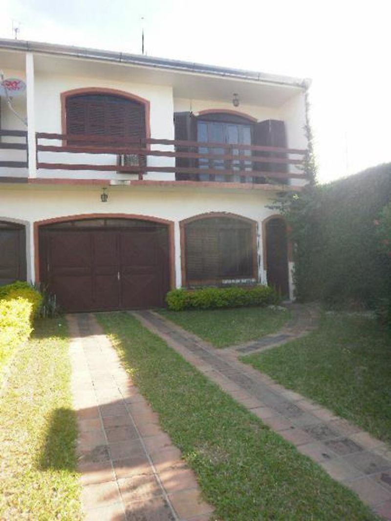 Sobrado com 3 quartos, 3 banheiros e 196m² à venda no bairro Centro, Taquara
