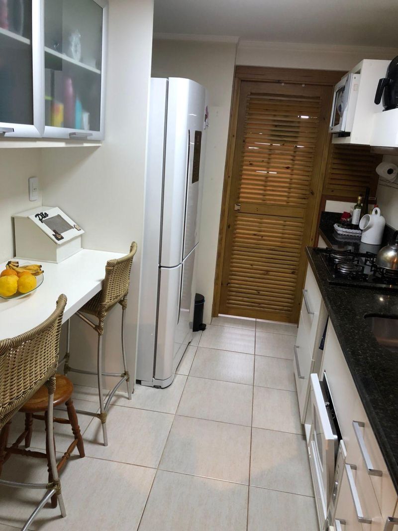 Apartamento com 1 quarto, 2 banheiros e 99m² à venda no bairro Centro, Taquara