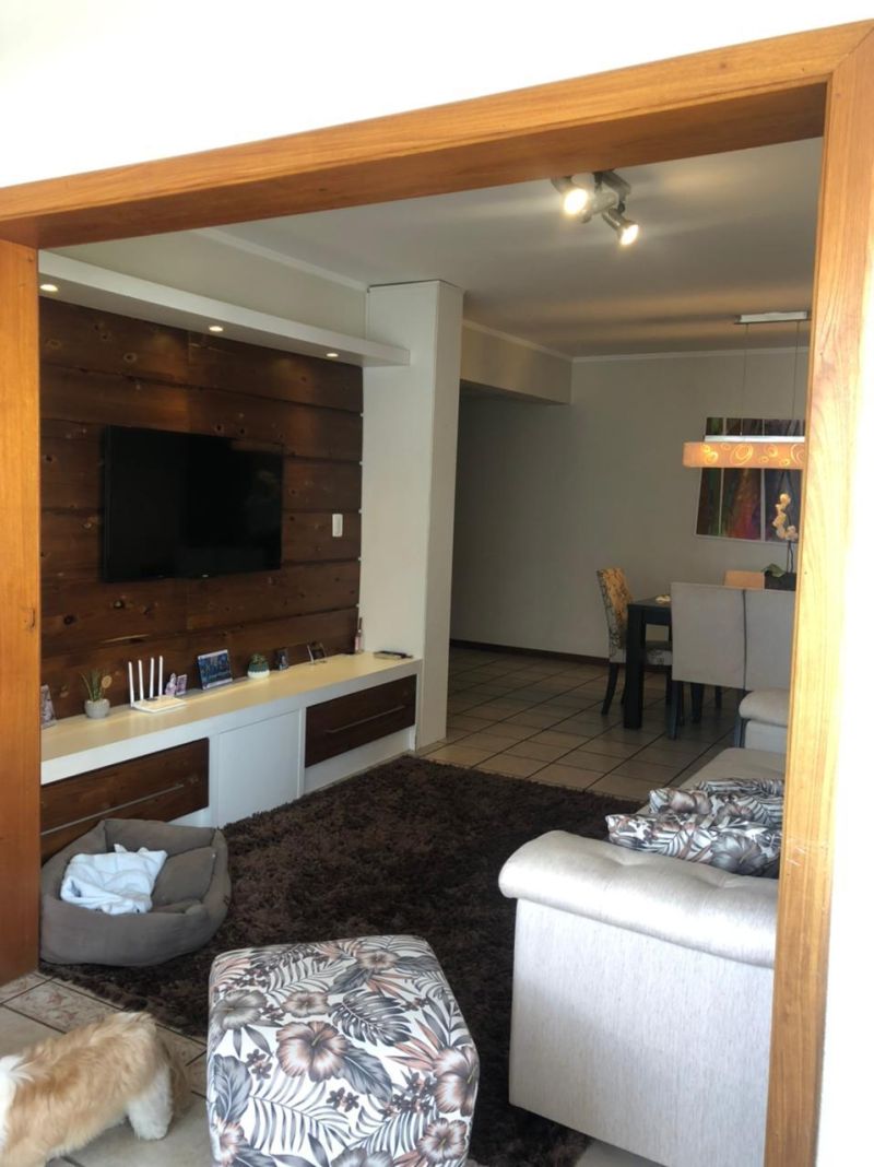 Apartamento com 1 quarto, 2 banheiros e 99m² à venda no bairro Centro, Taquara