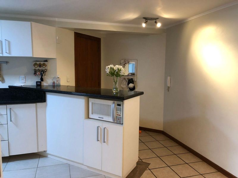 Apartamento com 1 quarto, 2 banheiros e 99m² à venda no bairro Centro, Taquara