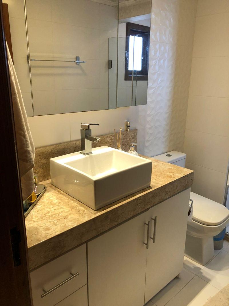 Apartamento com 1 quarto, 2 banheiros e 99m² à venda no bairro Centro, Taquara