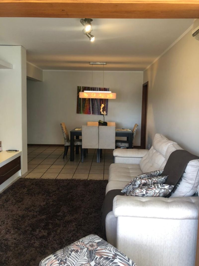 Apartamento com 1 quarto, 2 banheiros e 99m² à venda no bairro Centro, Taquara