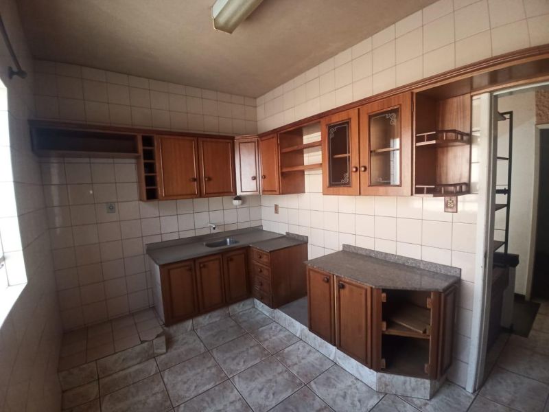 Casa com 3 quartos, 2 banheiros e 196m² à venda no bairro Centro, Taquara