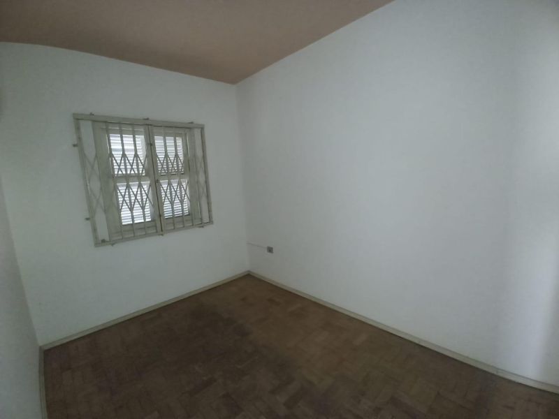 Casa com 3 quartos, 2 banheiros e 196m² à venda no bairro Centro, Taquara