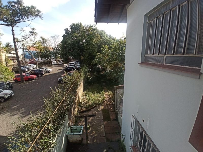Casa com 3 quartos, 2 banheiros e 196m² à venda no bairro Centro, Taquara