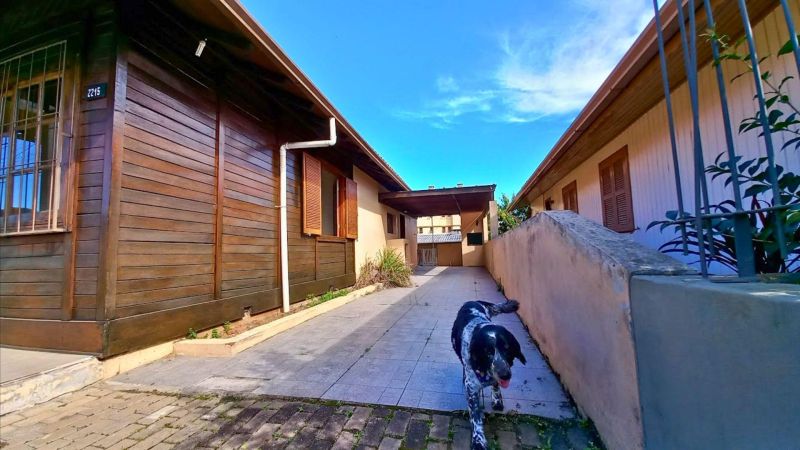Casa com 2 quartos, 3 banheiros e 100m² à venda no bairro Centro, Taquara