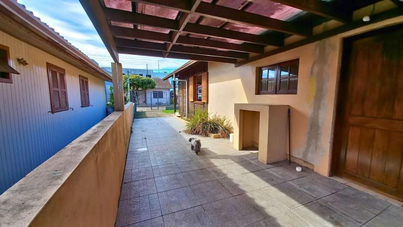 Casa com 2 quartos, 3 banheiros e 100m² à venda no bairro Centro, Taquara