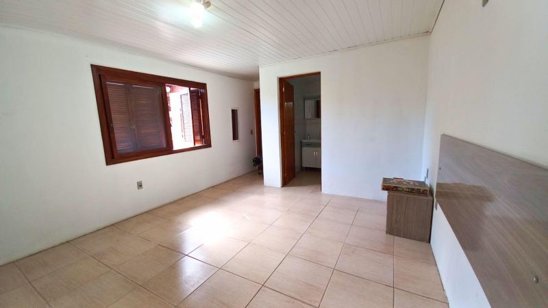 Casa com 2 quartos, 3 banheiros e 100m² à venda no bairro Centro, Taquara