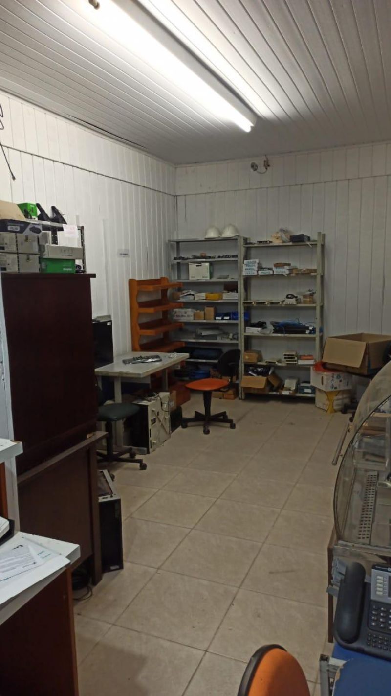 Prédio com 360m² à venda no bairro Centro, Taquara