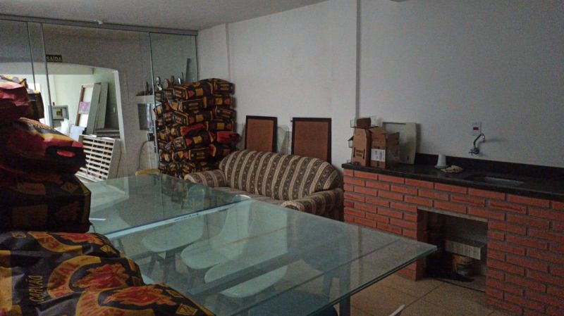 Prédio com 260m² à venda no bairro Centro, Taquara