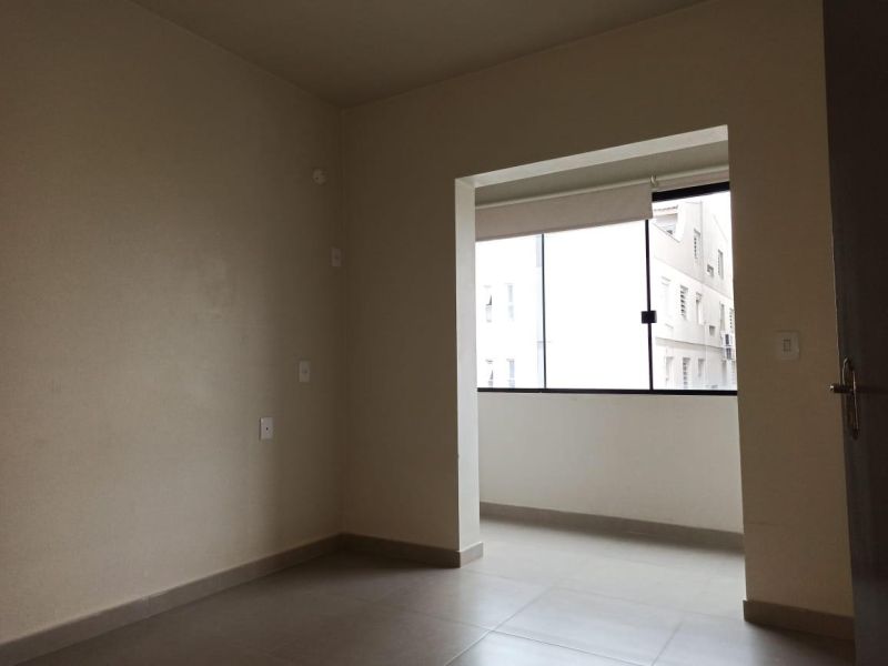 Apartamento com 1 quarto, 1 banheiro e 58m² à venda no bairro Centro, Taquara