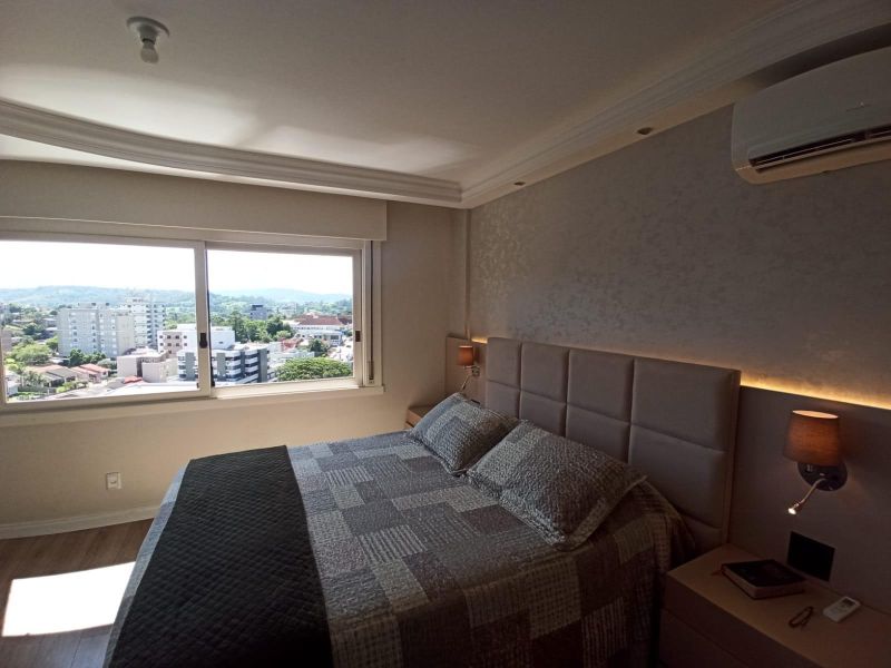 Apartamento com 3 quartos, 3 banheiros e 183m² à venda no bairro Centro, Taquara