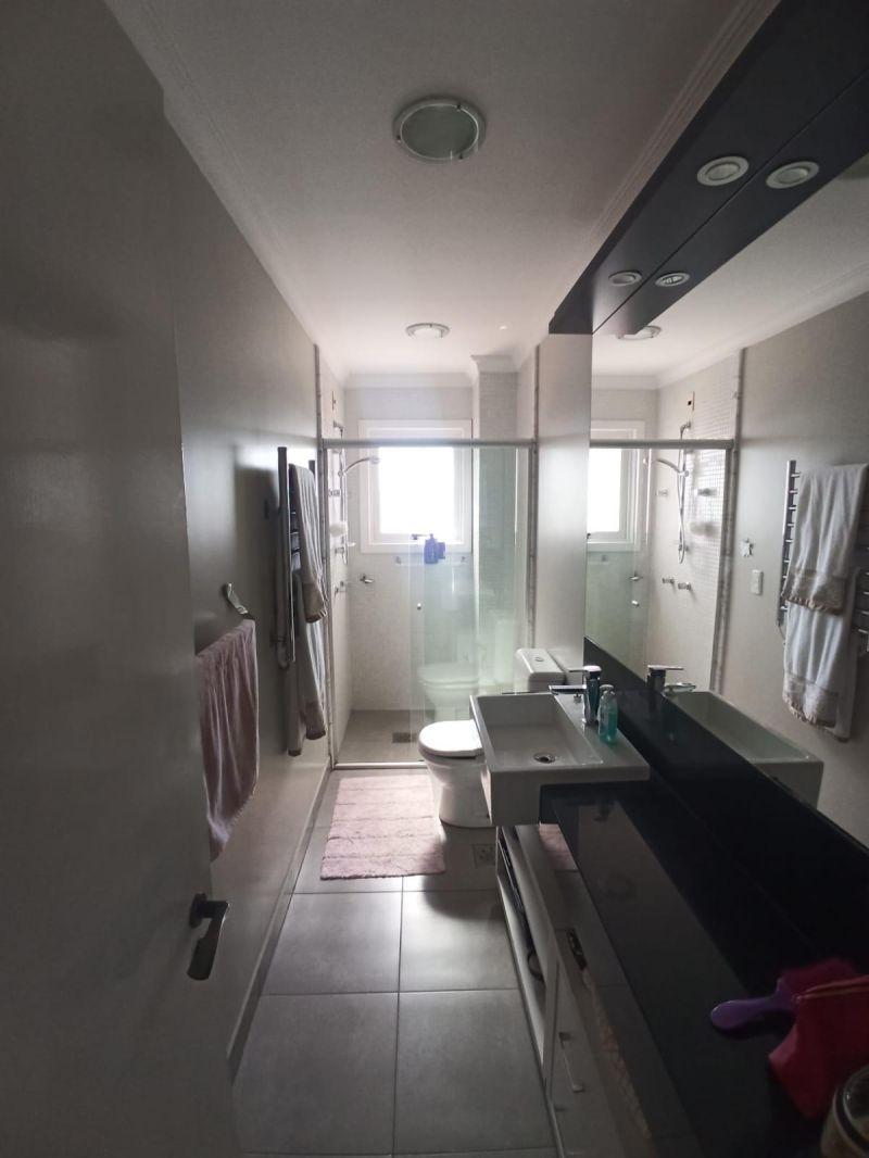 Apartamento com 3 quartos, 3 banheiros e 183m² à venda no bairro Centro, Taquara
