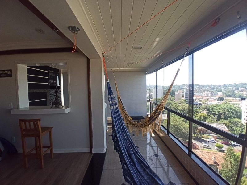 Apartamento com 3 quartos, 3 banheiros e 183m² à venda no bairro Centro, Taquara