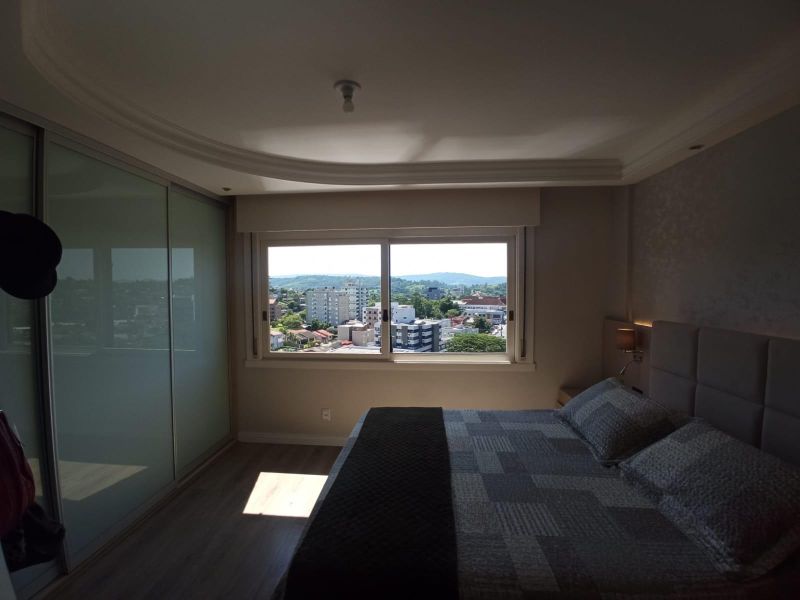 Apartamento com 3 quartos, 3 banheiros e 183m² à venda no bairro Centro, Taquara