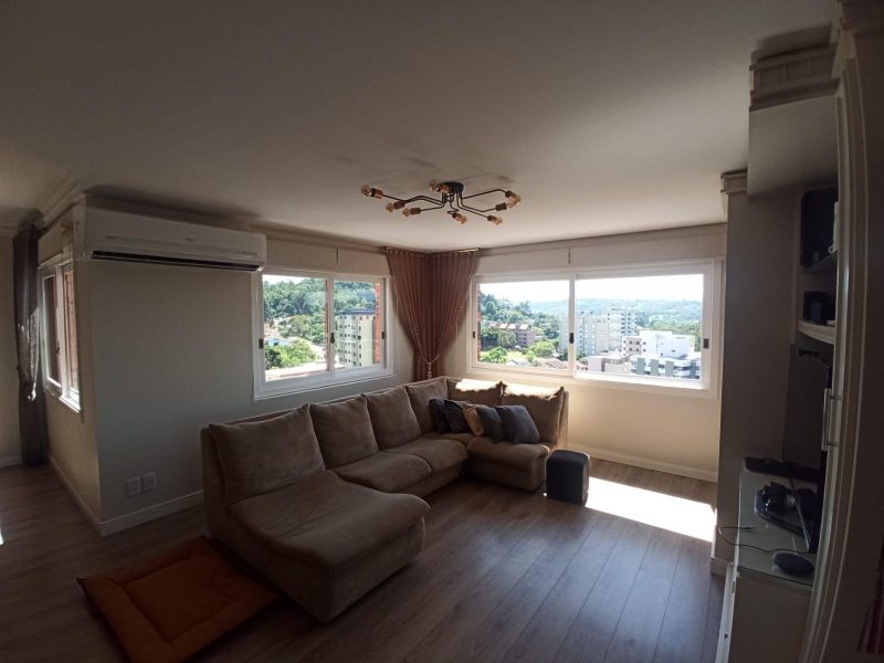 Apartamento com 3 quartos, 3 banheiros e 183m² à venda no bairro Centro, Taquara