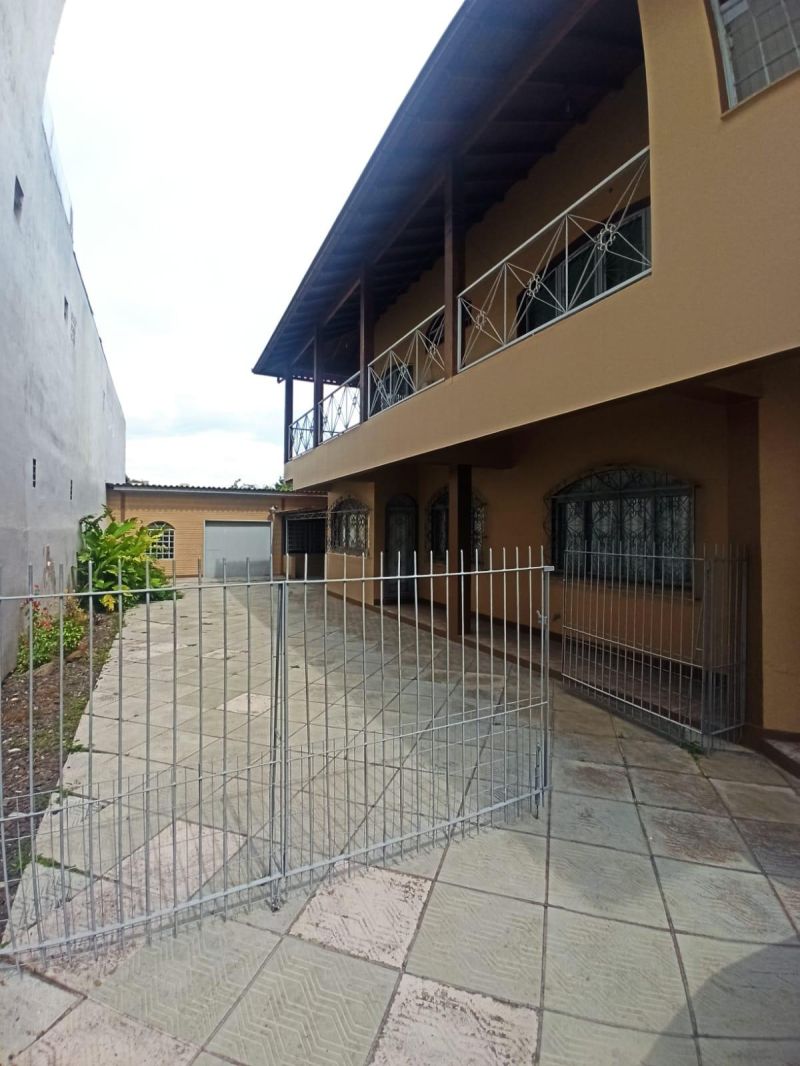 Casa com 3 quartos, 3 banheiros e 440m² à venda no bairro Centro, Taquara