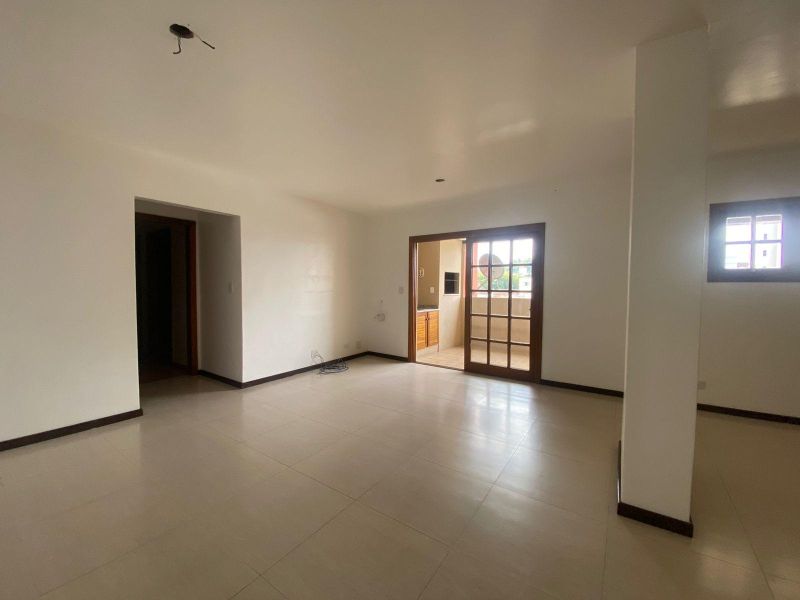 Apartamento com 3 quartos, 2 banheiros e 155m² à venda no bairro Centro, Taquara