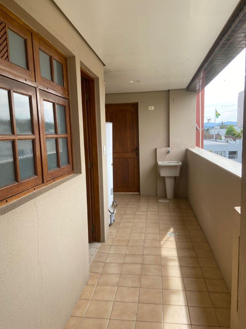 Apartamento com 3 quartos, 2 banheiros e 155m² à venda no bairro Centro, Taquara