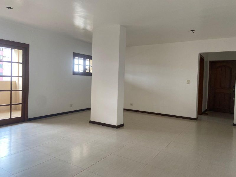 Apartamento com 3 quartos, 2 banheiros e 155m² à venda no bairro Centro, Taquara