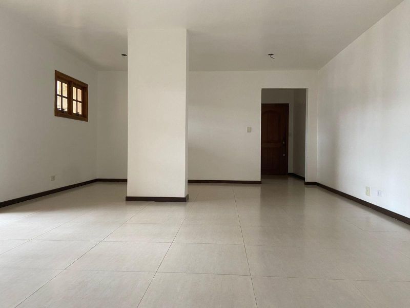 Apartamento com 3 quartos, 2 banheiros e 155m² à venda no bairro Centro, Taquara