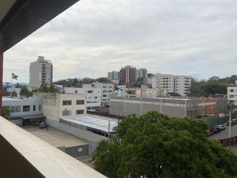 Apartamento com 3 quartos, 2 banheiros e 155m² à venda no bairro Centro, Taquara
