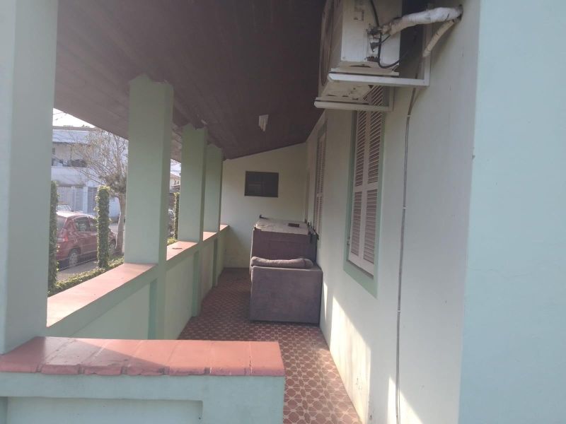 Casa com 4 quartos e 2 banheiros à venda no bairro Centro, Taquara