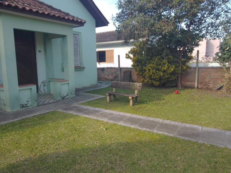 Casa com 4 quartos e 2 banheiros à venda no bairro Centro, Taquara