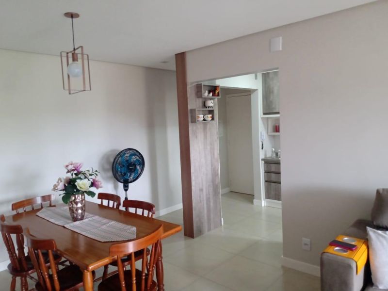 Apartamento com 2 quartos, 2 banheiros e 88m² à venda no bairro Centro, Taquara