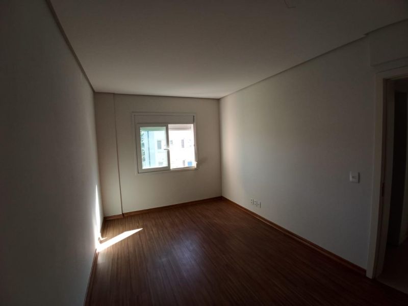 Apartamento com 1 quarto, 1 banheiro e 65m² à venda no bairro Centro, Taquara
