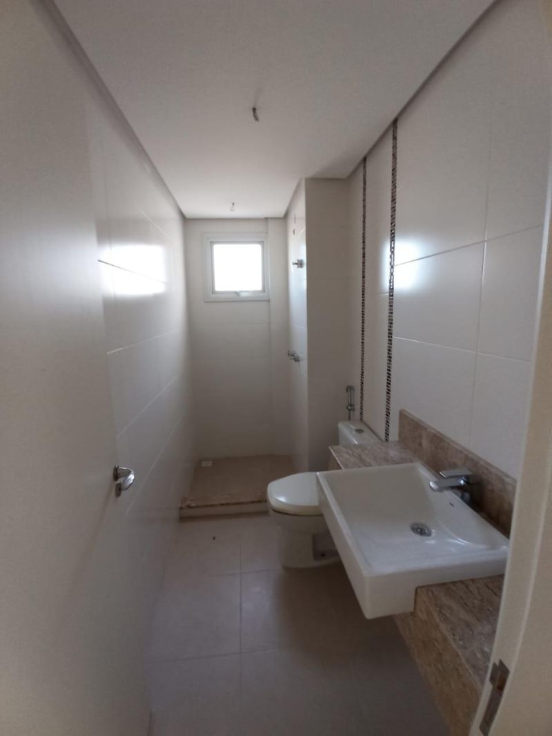 Apartamento com 1 quarto, 1 banheiro e 65m² à venda no bairro Centro, Taquara
