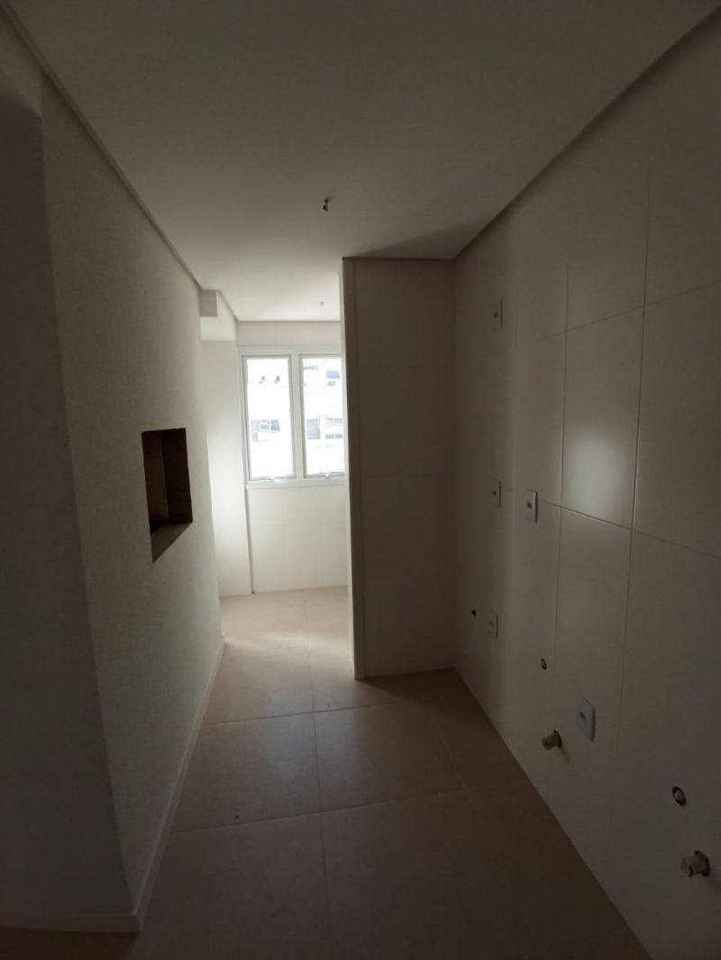 Apartamento com 1 quarto, 1 banheiro e 65m² à venda no bairro Centro, Taquara