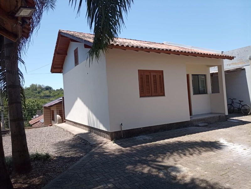 Casa em Condomínio – Conforto e Segurança em Taquara/RS