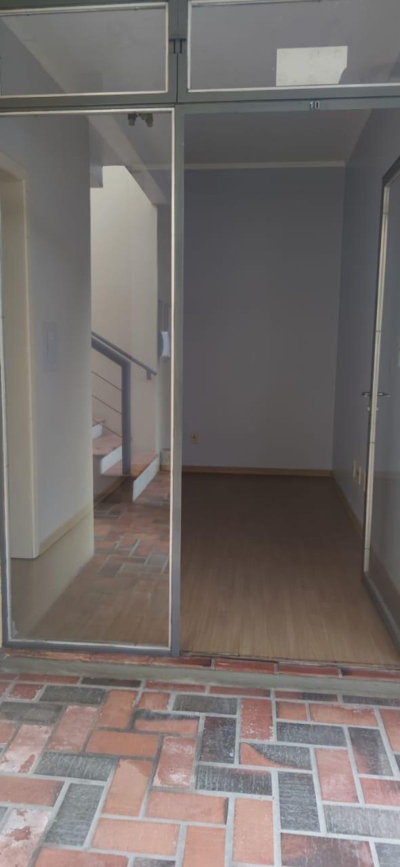 Sala com 1 banheiro e 31m² à venda no bairro Centro, Taquara