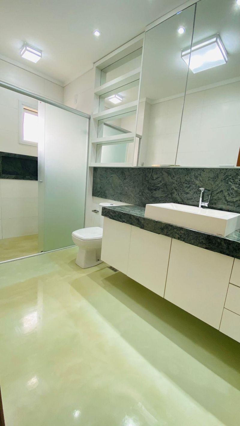 Apartamento com 4 banheiros e 157m² à venda no bairro Centro, Taquara