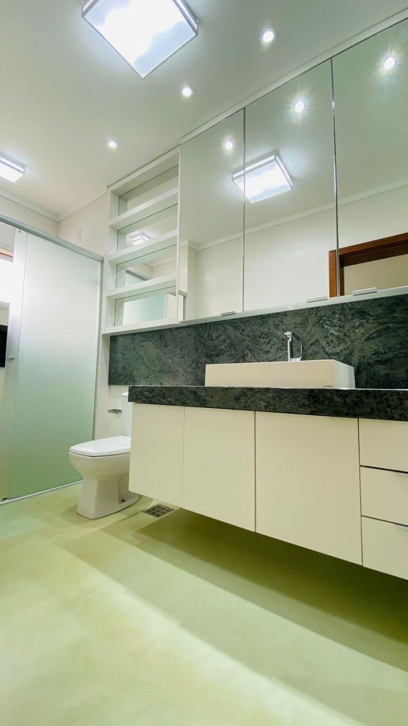 Apartamento com 4 banheiros e 157m² à venda no bairro Centro, Taquara