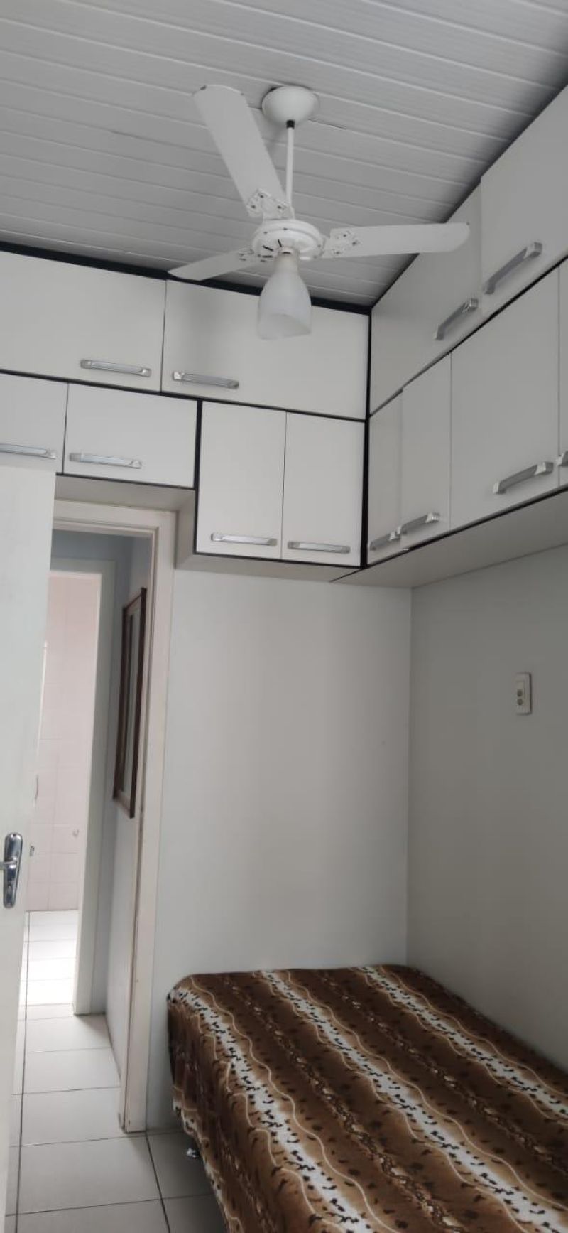 Casa com 1 quarto, 3 banheiros e 220m² à venda no bairro Centro, Taquara