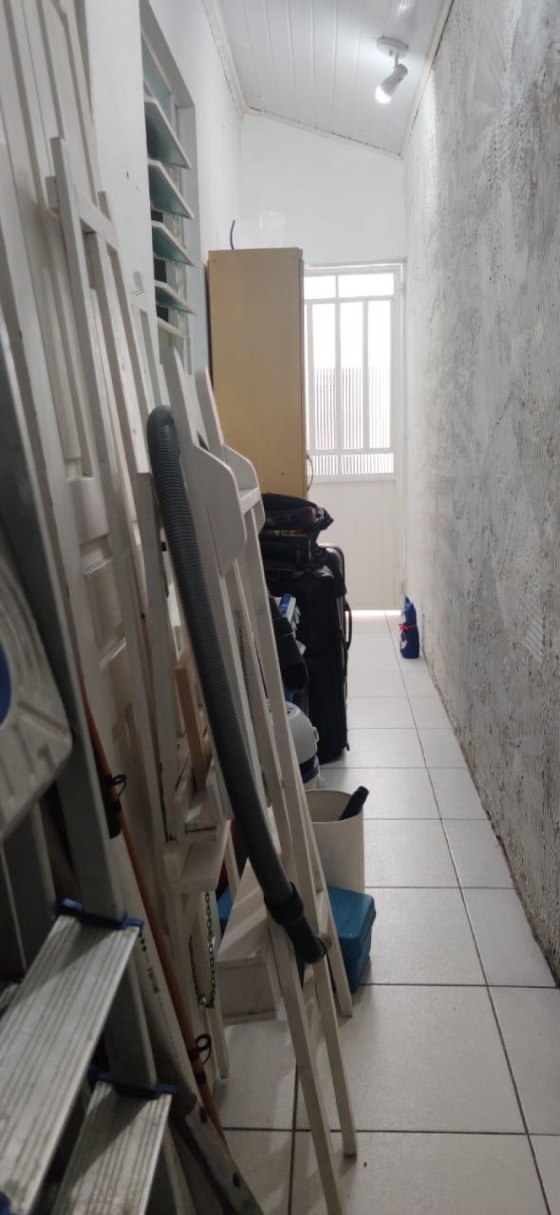Casa com 1 quarto, 3 banheiros e 220m² à venda no bairro Centro, Taquara