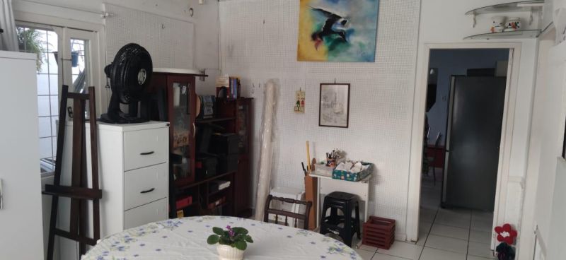 Casa com 1 quarto, 3 banheiros e 220m² à venda no bairro Centro, Taquara