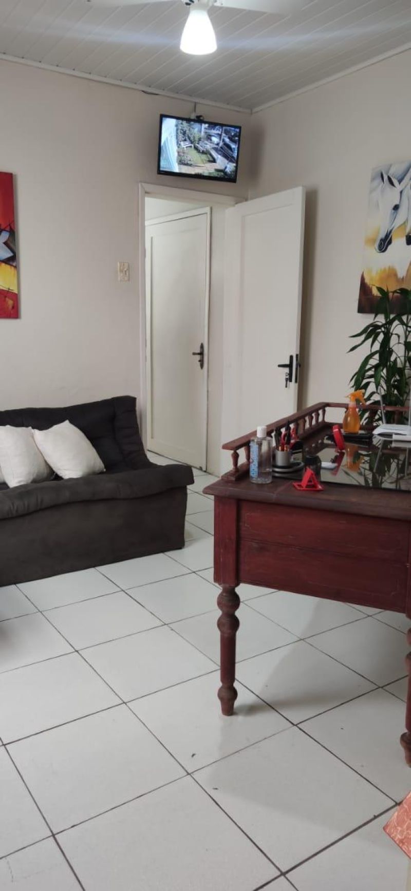 Casa com 1 quarto, 3 banheiros e 220m² à venda no bairro Centro, Taquara