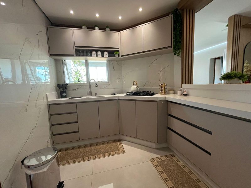 Apartamento com 1 quarto, 2 banheiros e 80m² à venda no bairro Centro, Taquara