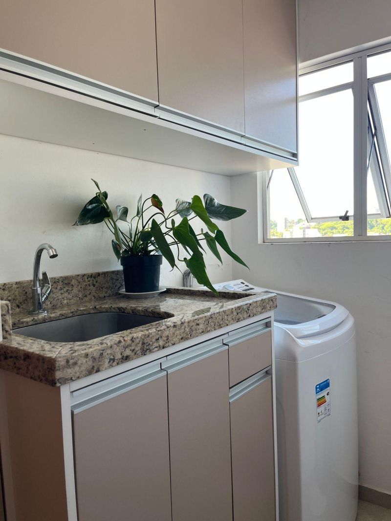 Apartamento com 1 quarto, 2 banheiros e 80m² à venda no bairro Centro, Taquara