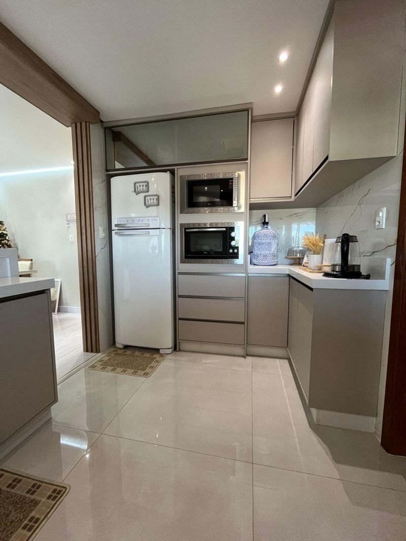 Apartamento com 1 quarto, 2 banheiros e 80m² à venda no bairro Centro, Taquara
