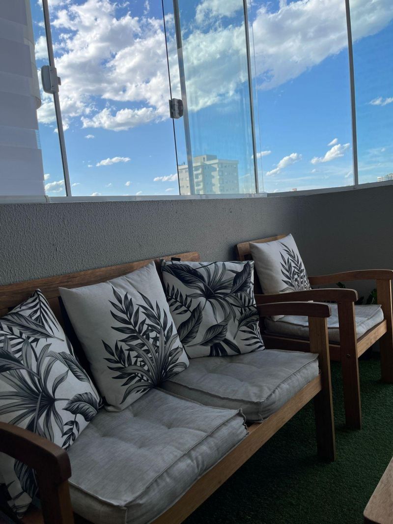 Apartamento com 1 quarto, 2 banheiros e 80m² à venda no bairro Centro, Taquara